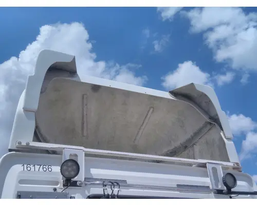 VOLVO VNL FAIRING, WIND DEFLECTOR ROOF