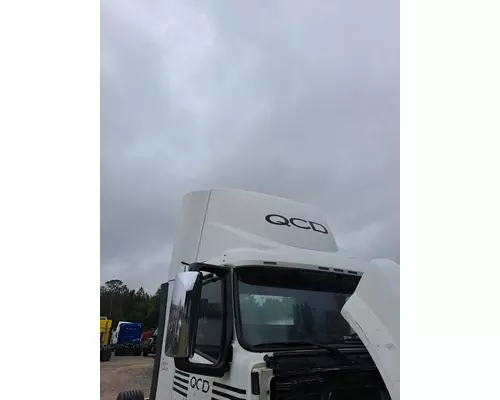 VOLVO VNL FAIRING, WIND DEFLECTOR ROOF