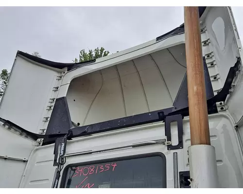 VOLVO VNL FAIRING, WIND DEFLECTOR ROOF