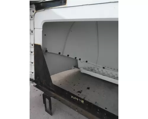 VOLVO VNL FAIRING, WIND DEFLECTOR ROOF