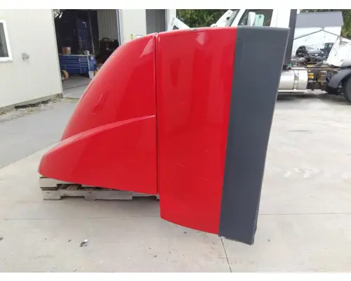 VOLVO VNL FAIRING, WIND DEFLECTOR ROOF