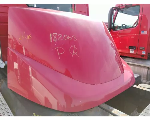 VOLVO VNL FAIRING, WIND DEFLECTOR ROOF