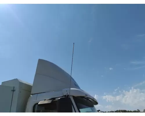 VOLVO VNL FAIRING, WIND DEFLECTOR ROOF