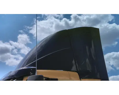 VOLVO VNL FAIRING, WIND DEFLECTOR ROOF