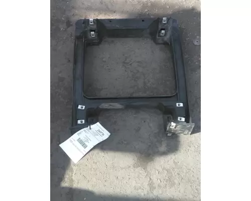 VOLVO VNL FAIRING BRACKETMOUNT