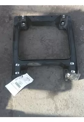 VOLVO VNL FAIRING BRACKET/MOUNT