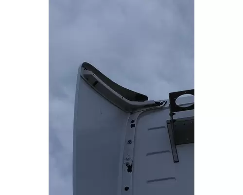 VOLVO VNL FAIRING BRACKETMOUNT
