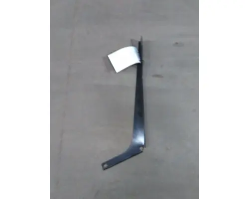 VOLVO VNL FAIRING BRACKETMOUNT