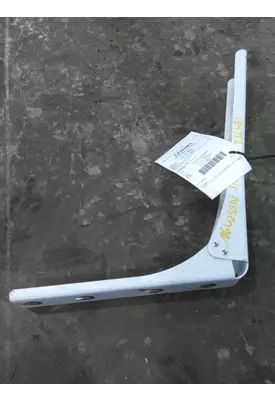 VOLVO VNL FAIRING BRACKET/MOUNT