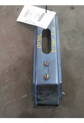 VOLVO VNL FAIRING BRACKET/MOUNT