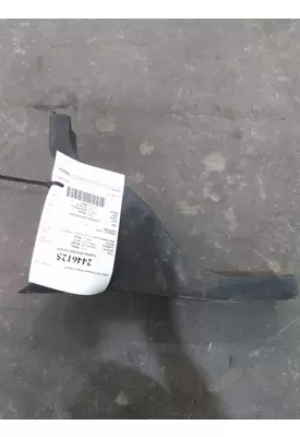 VOLVO VNL FAIRING BRACKET/MOUNT