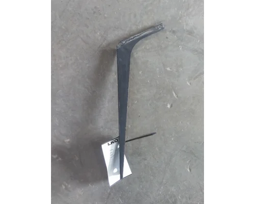 VOLVO VNL FAIRING BRACKETMOUNT