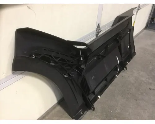 VOLVO VNL FAIRING