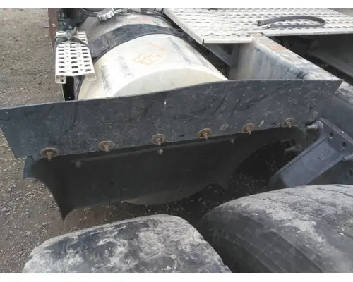 VOLVO VNL FENDER, QUARTERHALF REAR