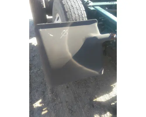 VOLVO VNL FENDER, QUARTERHALF REAR
