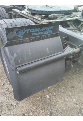 VOLVO VNL FENDER, QUARTER/HALF REAR