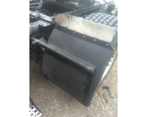 VOLVO VNL FENDER, QUARTERHALF REAR