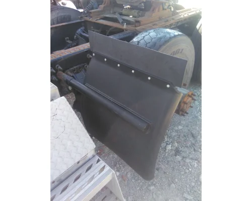 VOLVO VNL FENDER, QUARTER/HALF REAR