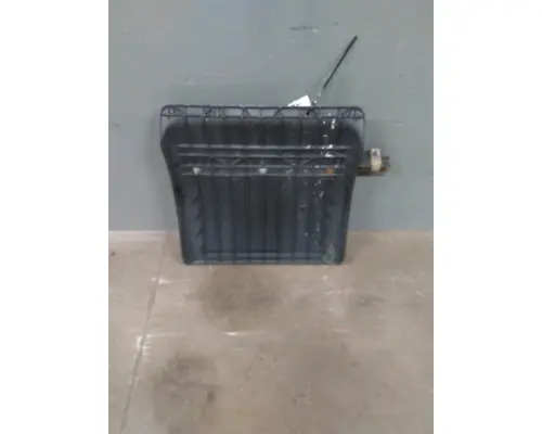 VOLVO VNL FENDER, QUARTERHALF REAR