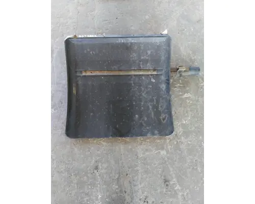 VOLVO VNL FENDER, QUARTERHALF REAR