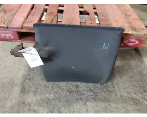 VOLVO VNL FENDER, QUARTERHALF REAR