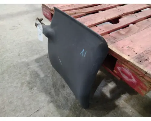 VOLVO VNL FENDER, QUARTERHALF REAR