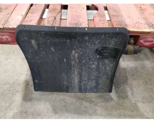 VOLVO VNL FENDER, QUARTERHALF REAR