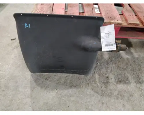 VOLVO VNL FENDER, QUARTERHALF REAR