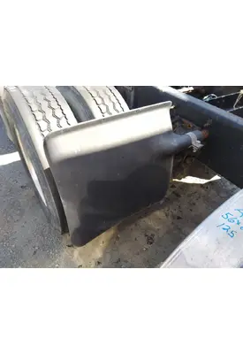 VOLVO VNL FENDER, QUARTER/HALF REAR