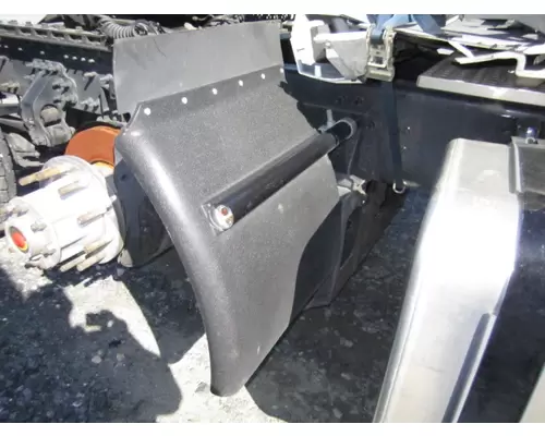 VOLVO VNL FENDER, QUARTERHALF REAR