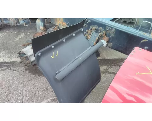 VOLVO VNL FENDER, QUARTERHALF REAR