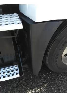 VOLVO VNL FENDER, SPLASH SHIELD/GUARD