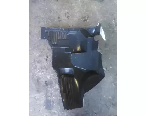 VOLVO VNL FENDER, SPLASH SHIELDGUARD