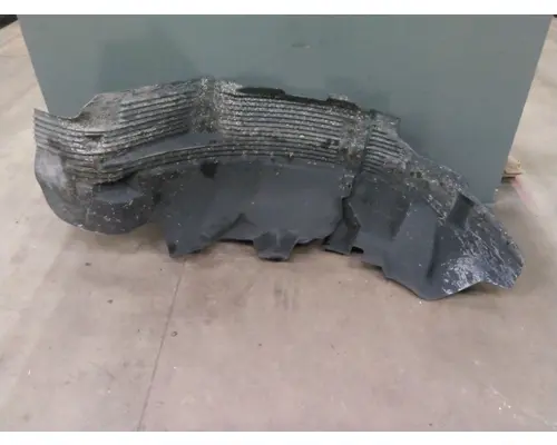 VOLVO VNL FENDER, SPLASH SHIELDGUARD