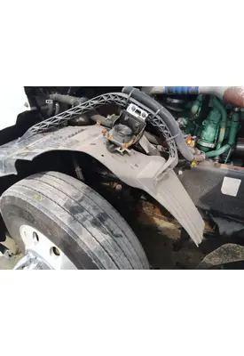 VOLVO VNL FENDER, SPLASH SHIELD/GUARD