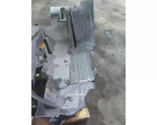 VOLVO VNL FENDER, SPLASH SHIELDGUARD