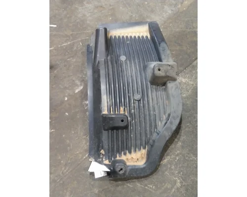 VOLVO VNL FENDER, SPLASH SHIELDGUARD