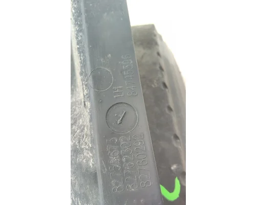 VOLVO VNL FENDER, SPLASH SHIELDGUARD