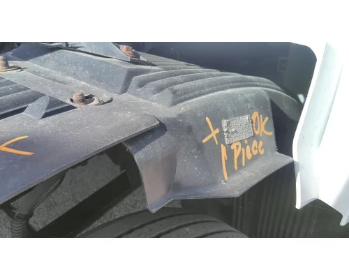 VOLVO VNL FENDER, SPLASH SHIELD/GUARD