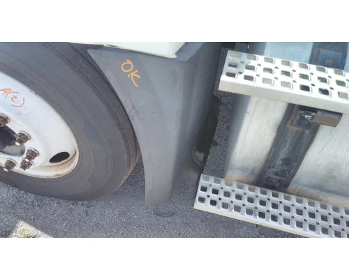VOLVO VNL FENDER, SPLASH SHIELDGUARD