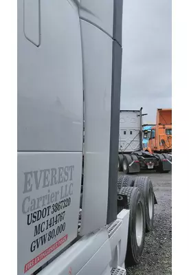 VOLVO VNL FENDER EXTENSION