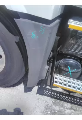 VOLVO VNL FENDER EXTENSION