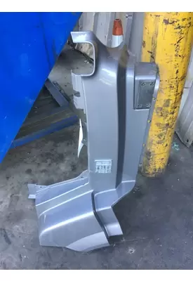 VOLVO VNL FENDER EXTENSION