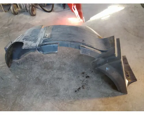 VOLVO VNL FENDER EXTENSION