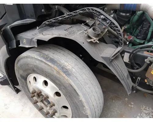 VOLVO VNL FENDER EXTENSION