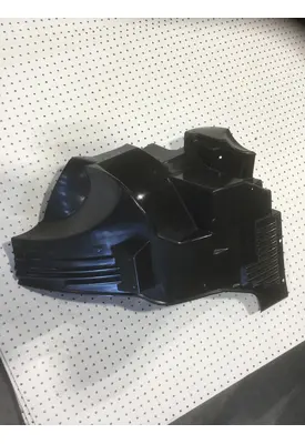 VOLVO VNL FENDER-INNER