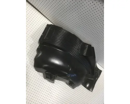 VOLVO VNL FENDER-INNER