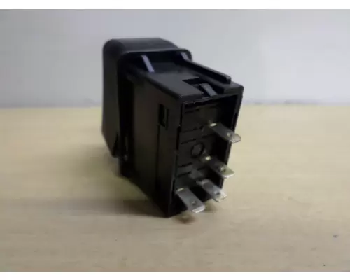 VOLVO VNL FIFTH WHEEL SLIDE SWITCH