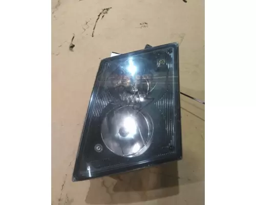 VOLVO VNL FOG LIGHT