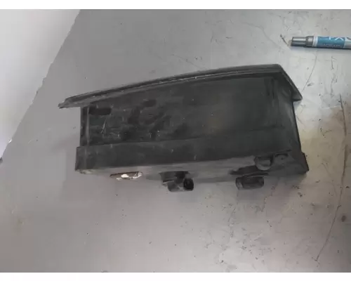 VOLVO VNL FOG LIGHT